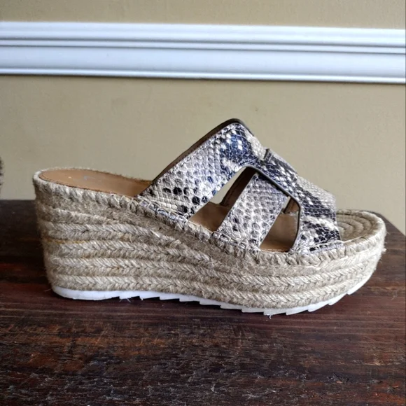 Marc Fisher Robbyn Gray Cream Snake Leather Platform Espadrille Sandals Size 7.5 - Picture 4 of 11